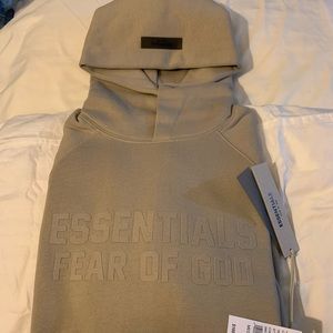 NWT Fear of God Essentials sweatshirt in Smoke colorway (m)